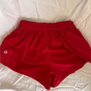 Lulemon red hotty hot shorts 2.5- size 2